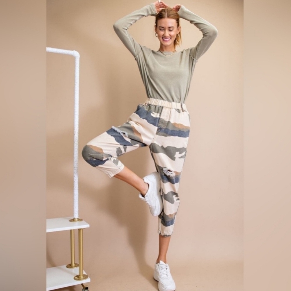 Easel Camouflage Jogger Pants_Med